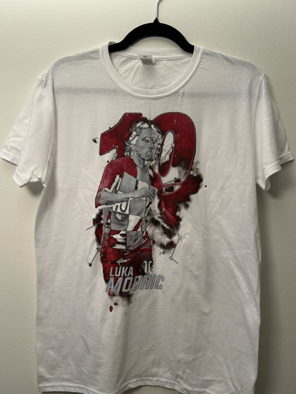 Luka Modrić White Graphic Tee - Red Accents